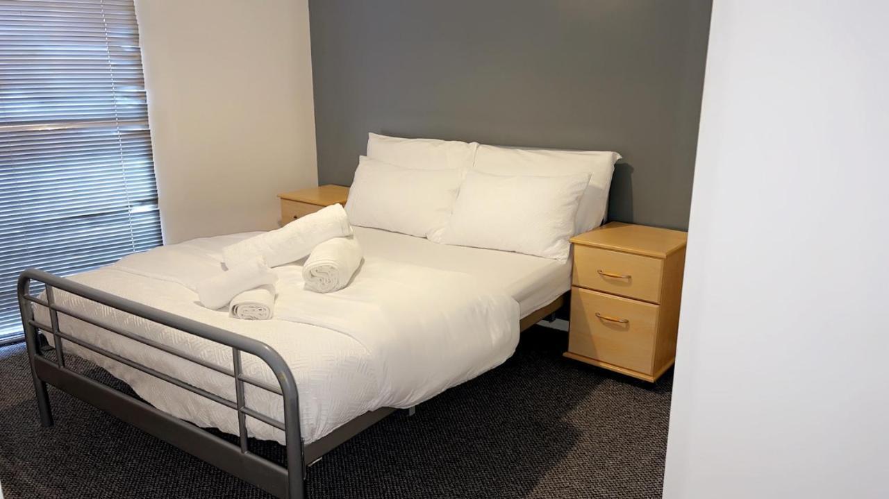 Luxury 1 Bed Apartment With Parking Манчестър Екстериор снимка